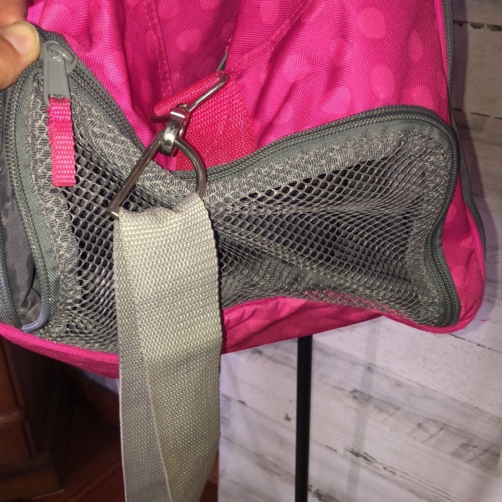 Thirty one duffel bag polka dot travel bag large thirty one bag pink and gray - Picture 4 of 15